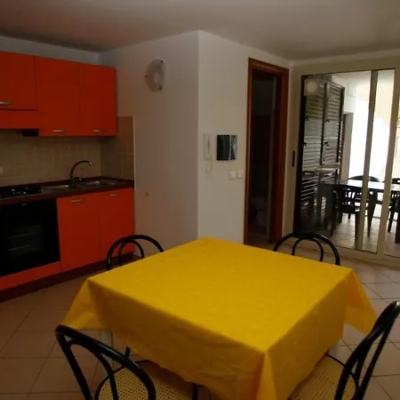 Gualtieri Apart-hotel 3*