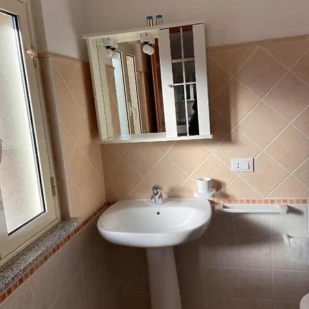 מלון דירות Gualtieri סנט'אנדראה אפוסטולו דלו איוניו