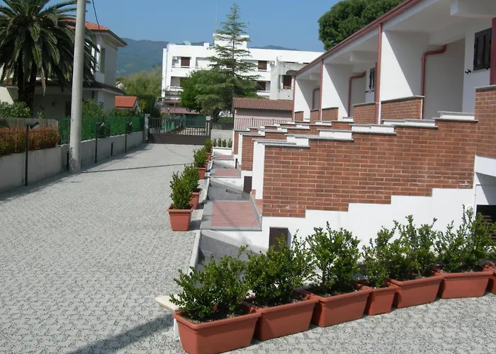 Gualtieri Apartmanhotel 3*